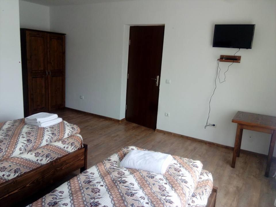 Vila Lorin Cristeştii-Ciceului Exteriör bild