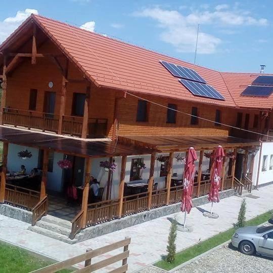 Vila Lorin Cristeştii-Ciceului Exteriör bild